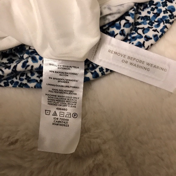 LOFT Blue and white floral faux wrap dress. - Picture 4 of 6